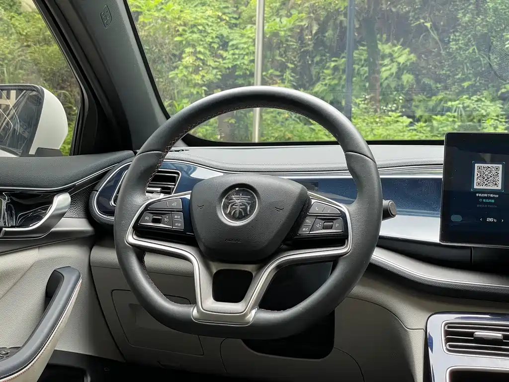 BYD Qin PLUS 2022 — фото 17