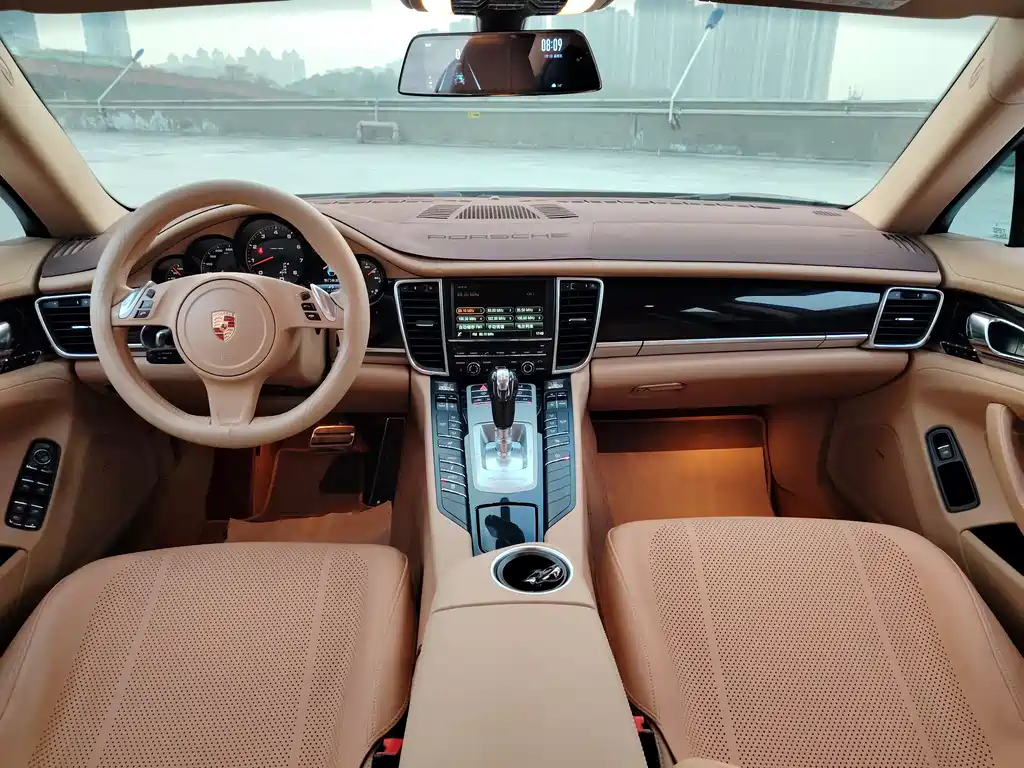 Porsche Panamera 2015 — фото 17