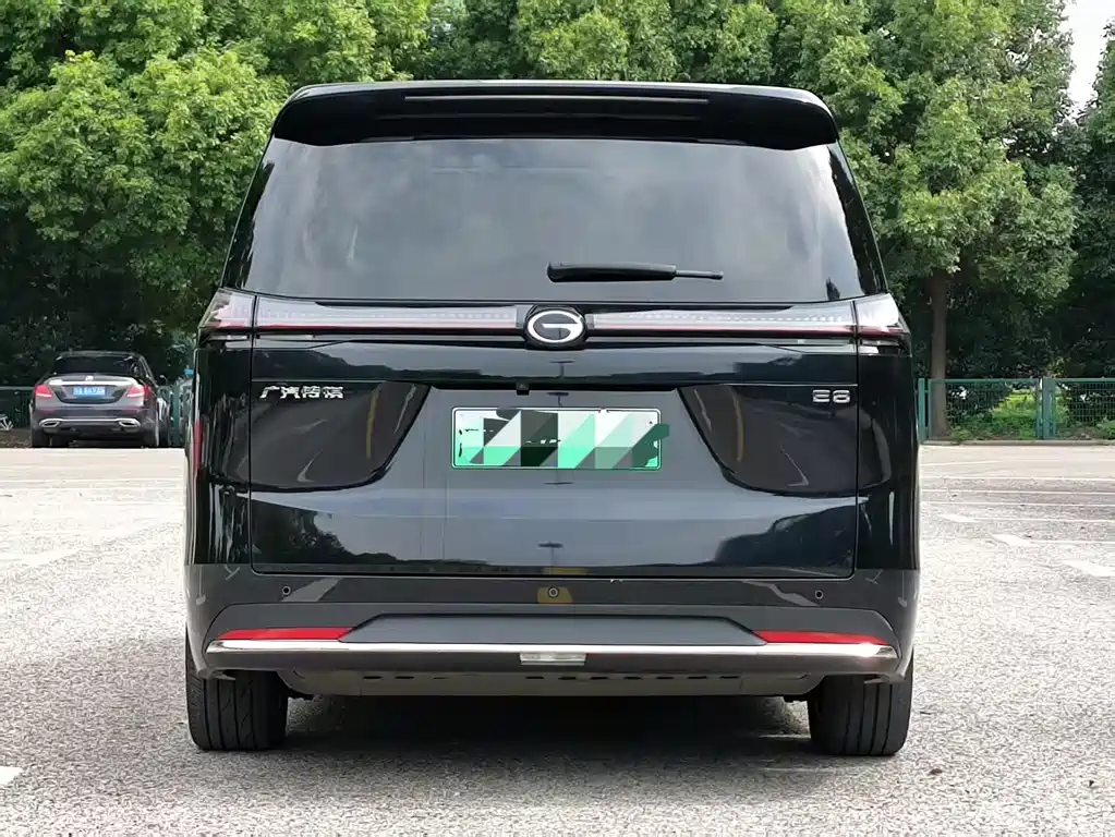 GAC Motor E8 PHEV 2024 — фото 14