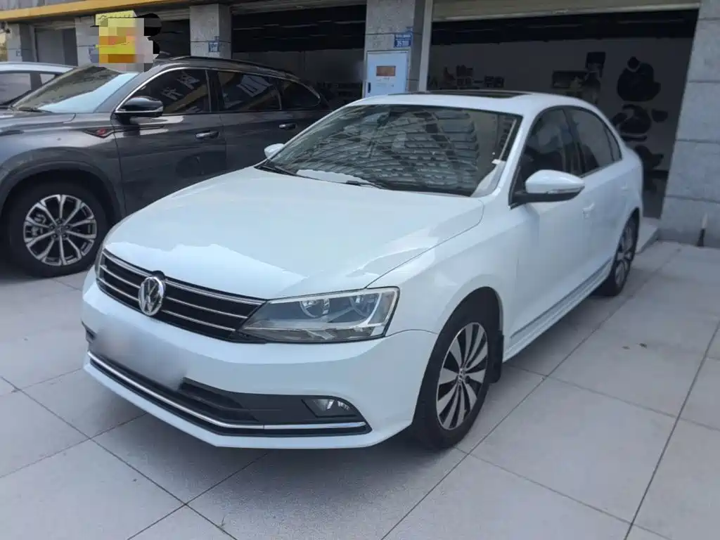 Volkswagen Sagitar 2017