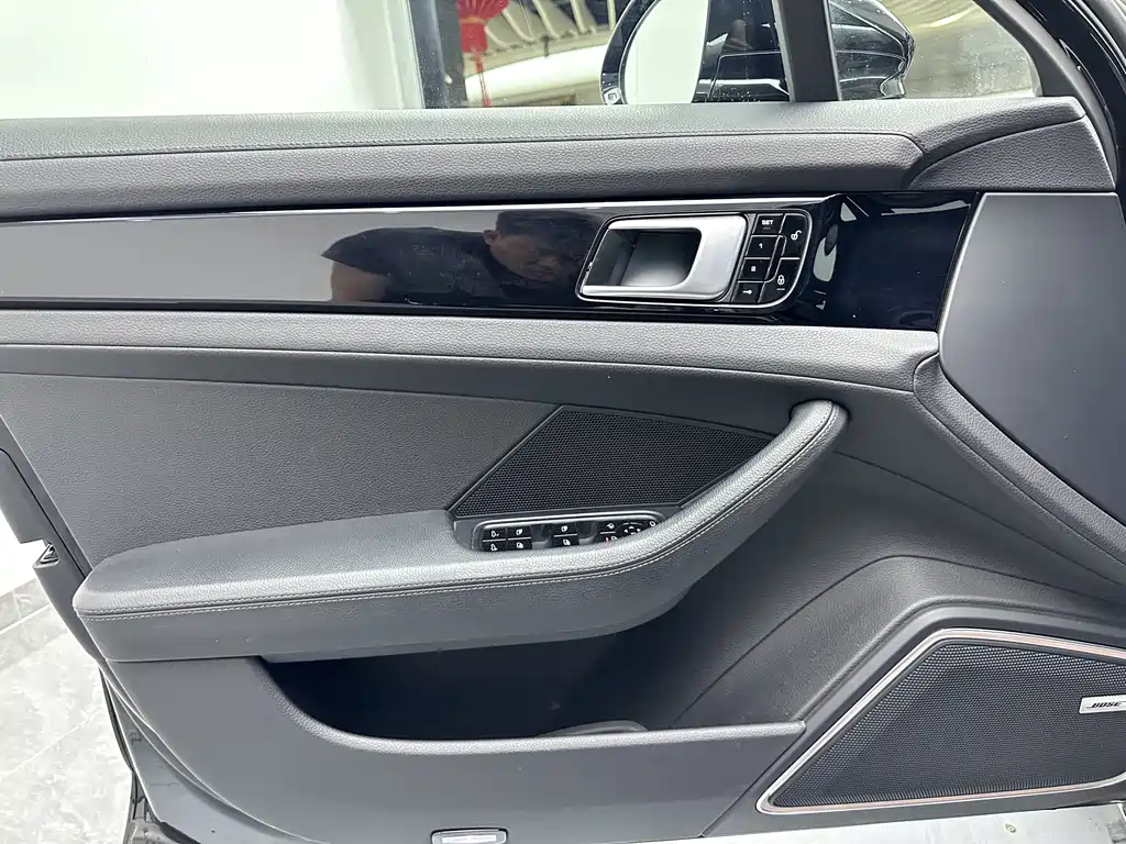 Porsche Panamera 2018 — фото 18