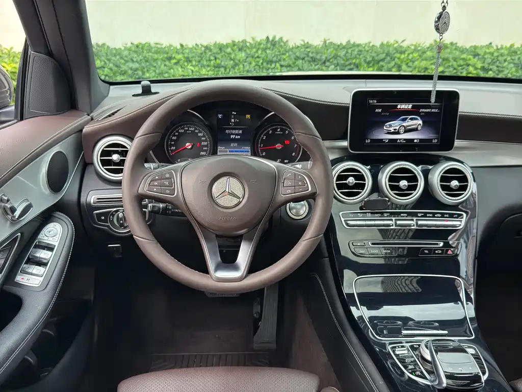 Mercedes-Benz GLC 2018