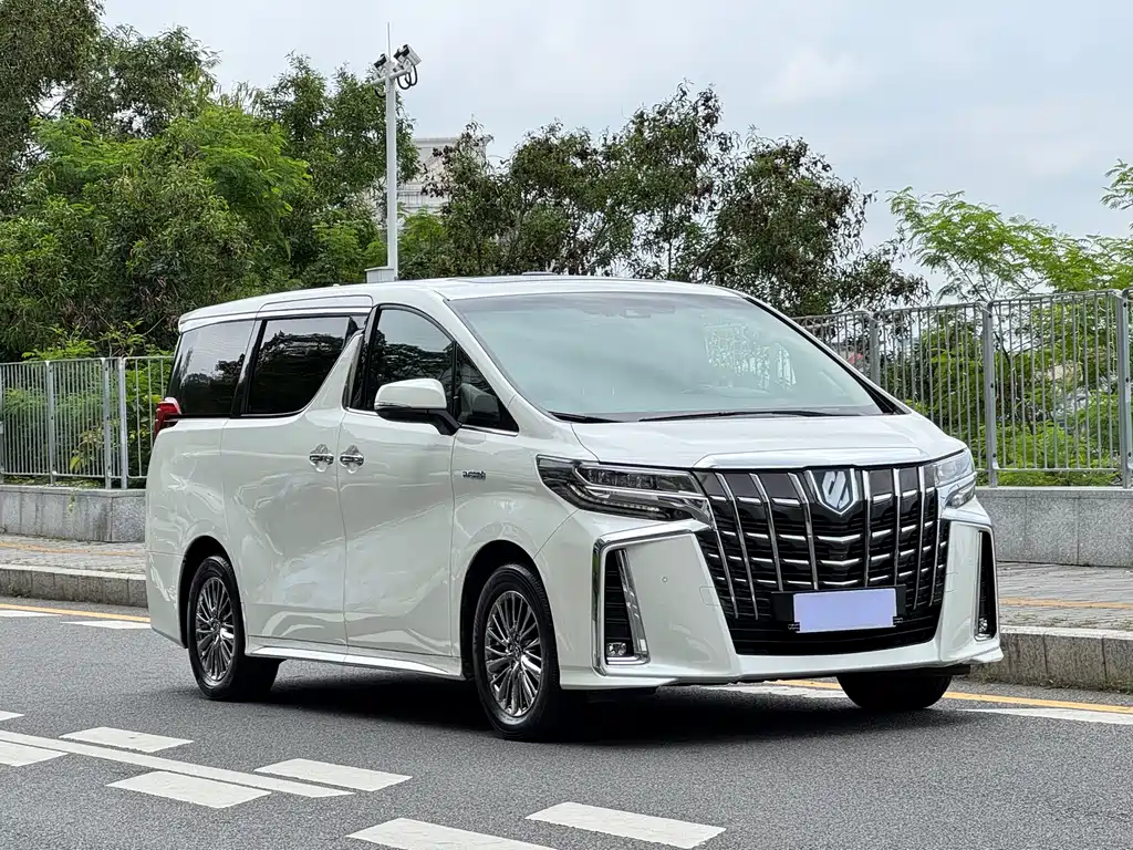 Toyota Alphard 2022 — фото 2