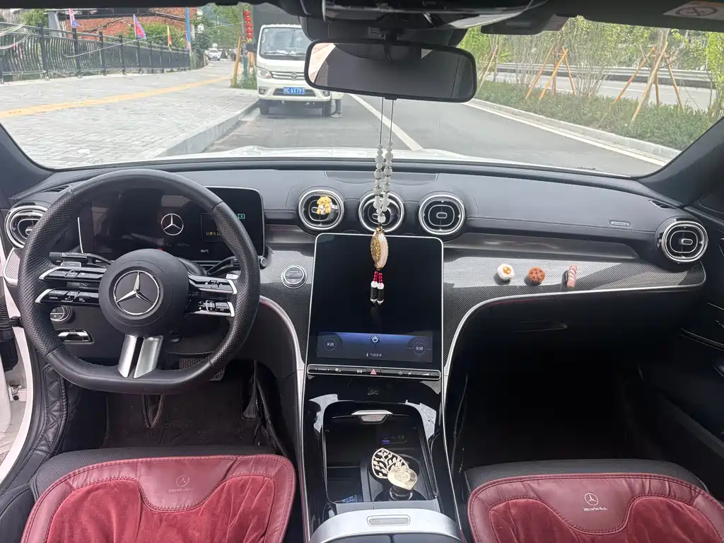 Mercedes-Benz C-Class 2023 — фото 8