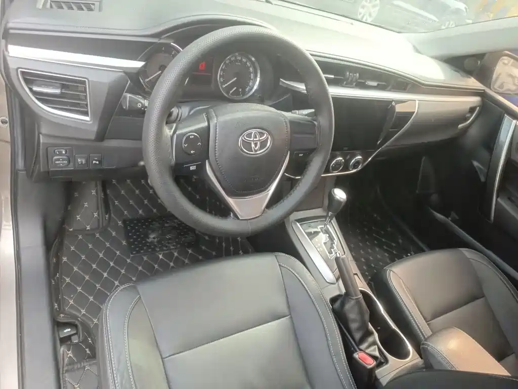 Toyota Corolla 2015 — фото 7