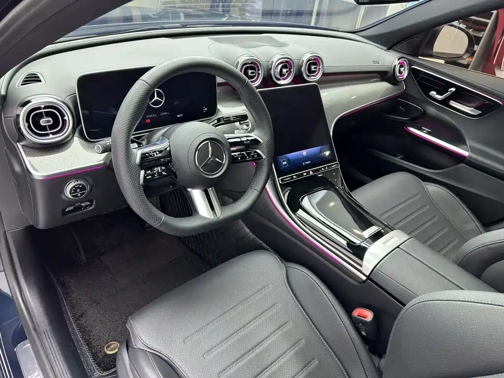 Mercedes-Benz C-Class 2024 — фото 12