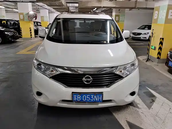 Nissan Quest 2014