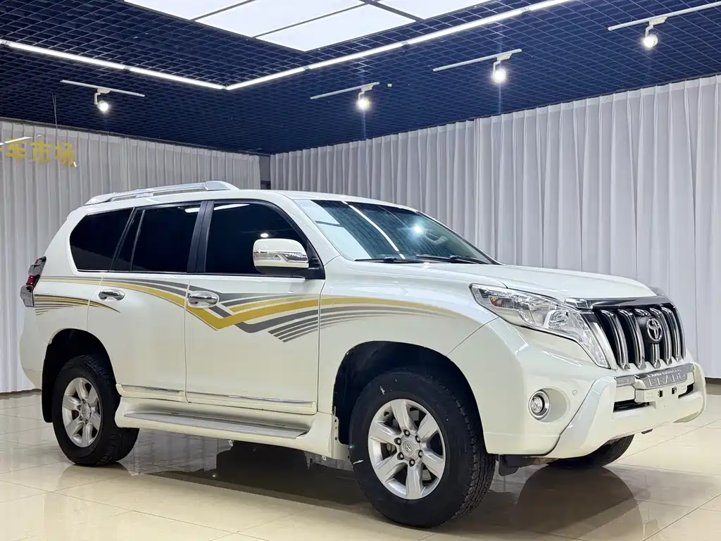Toyota Prado 2015 — фото 3
