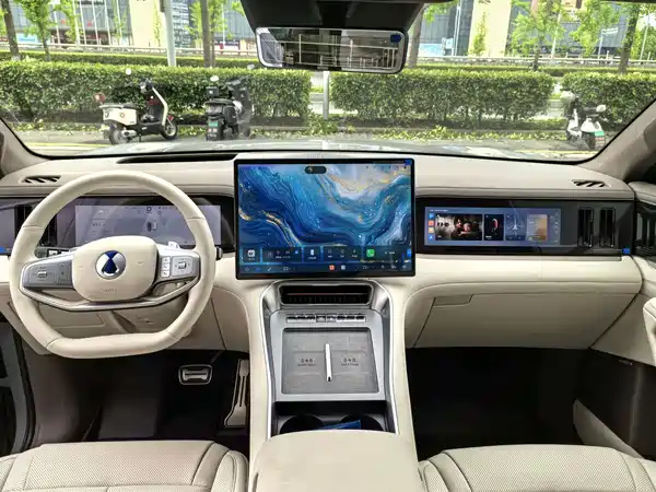Denza N8L 2025