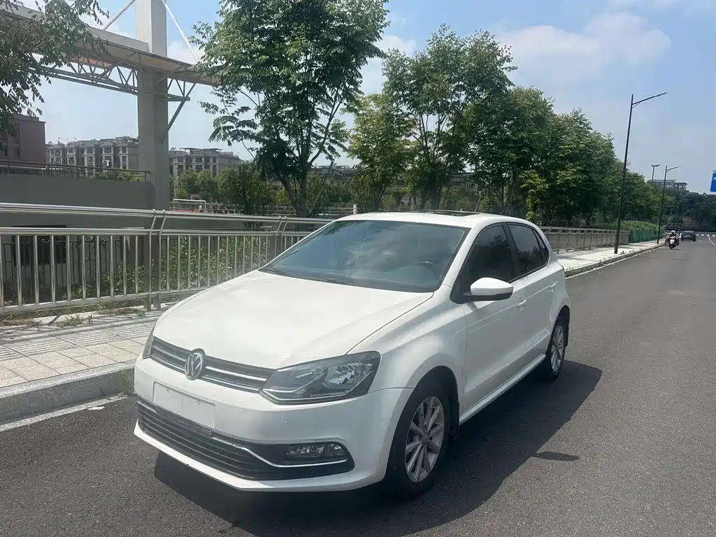 Volkswagen Polo 2016