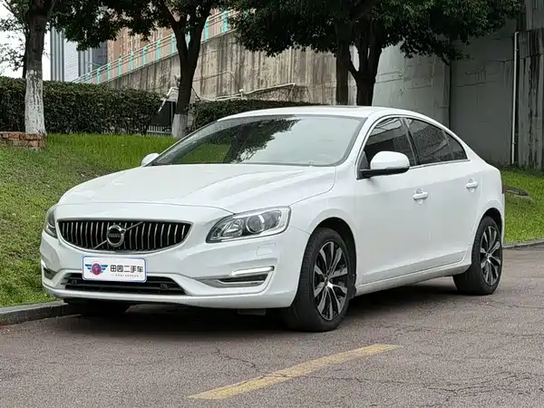 Volvo S60 2020