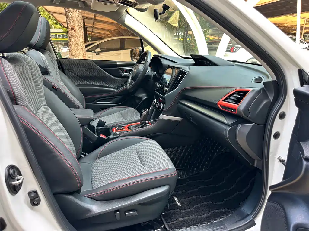Subaru Forester 2020 — фото 34