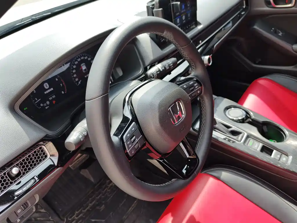Honda Civic 2025 — фото 15