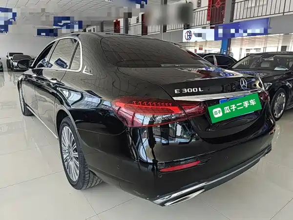 Mercedes-Benz E-Class 2023