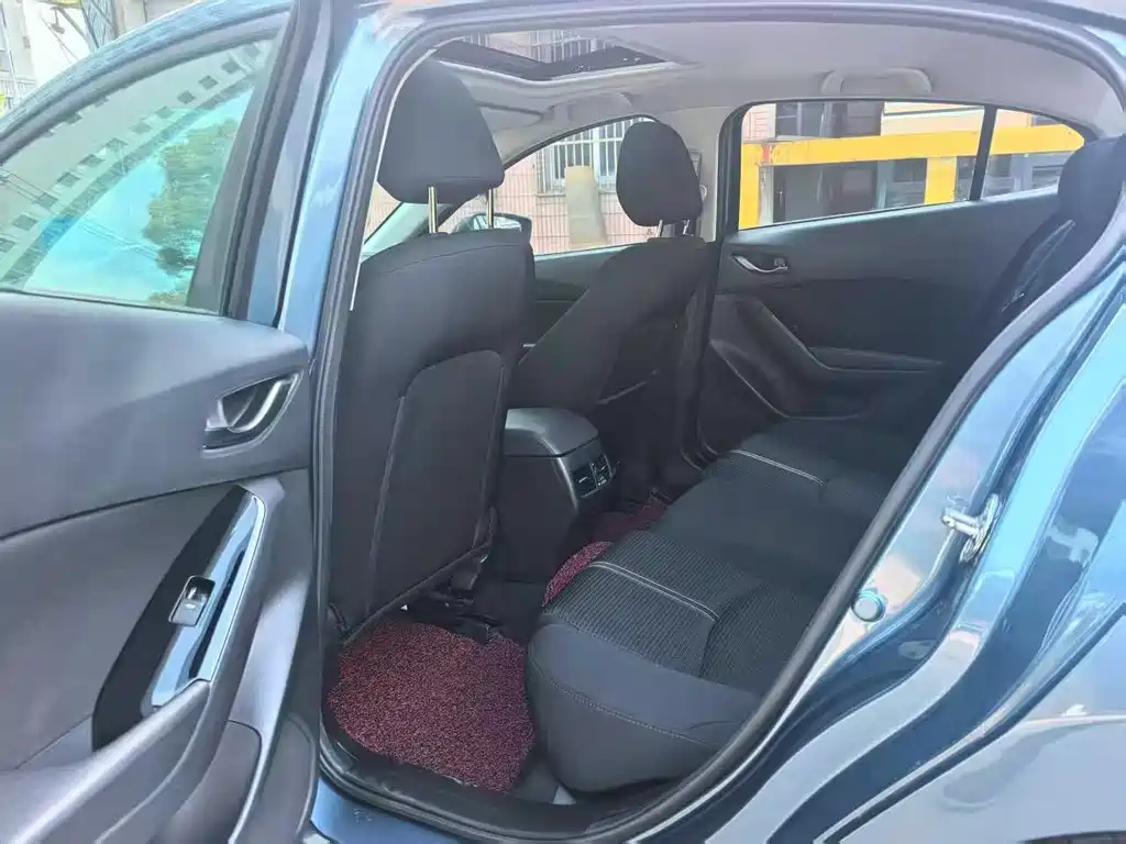 Mazda 3 Axela 2018