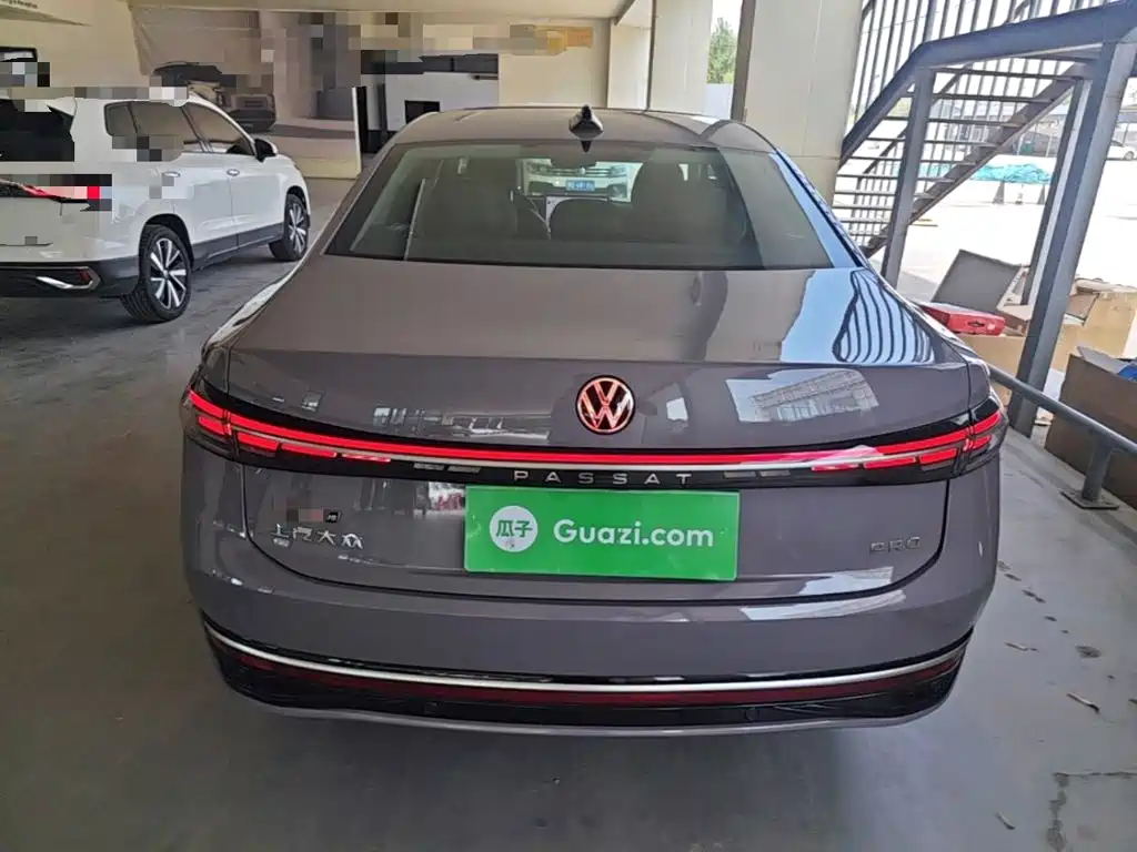 Volkswagen Passat 2025