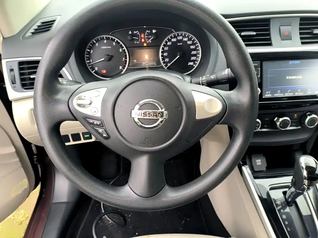 Nissan Sylphy 2018 — фото 10