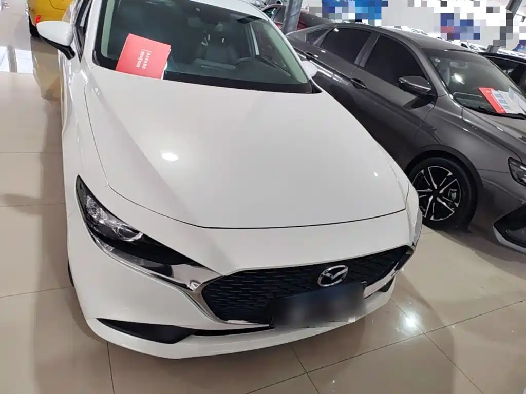 Mazda 3 Axela 2022