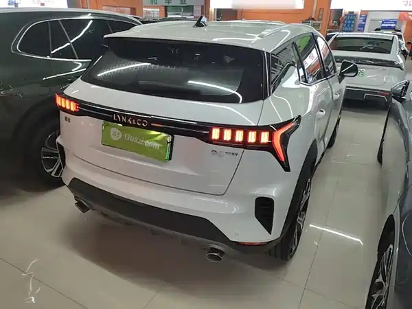 Lynk & Co 06 EM-P 2022