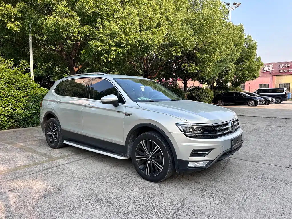 Volkswagen Tiguan L 2018 — фото 3