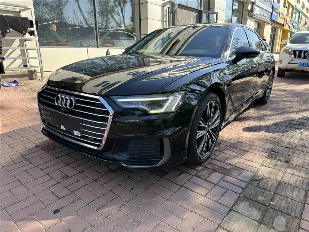 Audi A6L 2021 — фото 1