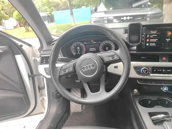 Audi A4L 2024