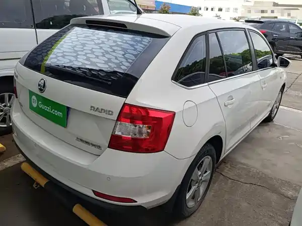 Skoda Rapid Spaceback 2016