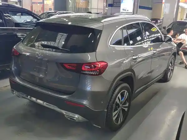Mercedes-Benz GLA 2023