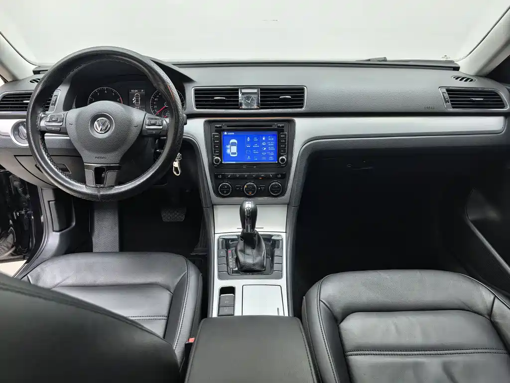 Volkswagen Passat 2016 — фото 10