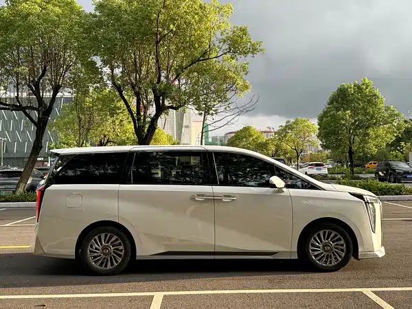 GAC Trumpchi M8 2023