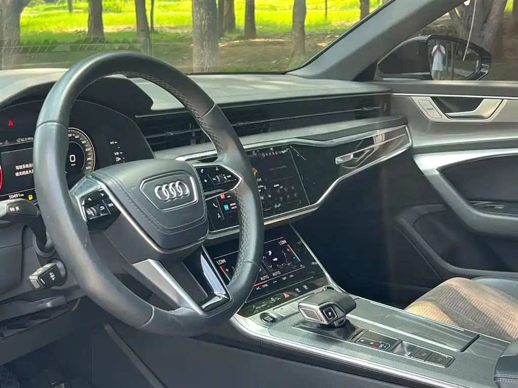 Audi A6L 2023 — фото 8