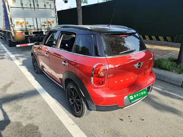 MINI Countryman 2015