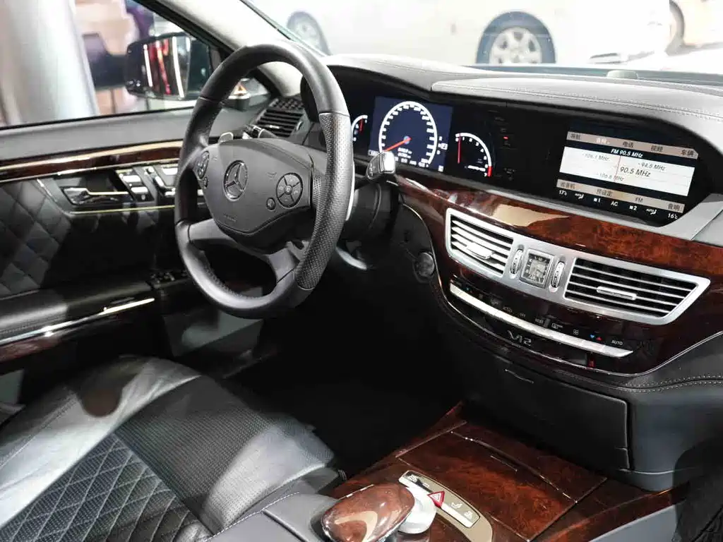 Mercedes-Benz S-Class AMG 2012 — фото 27