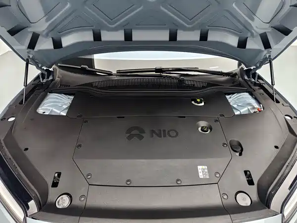 NIO ET5 2025
