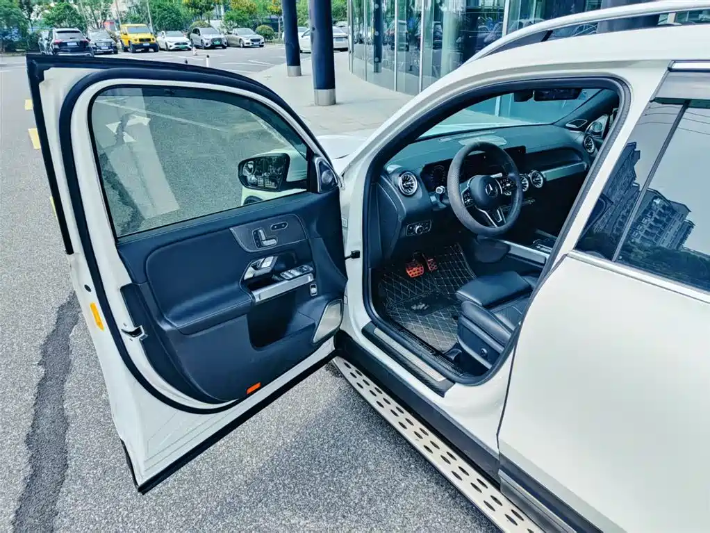 Mercedes-Benz GLB 2023 — фото 16