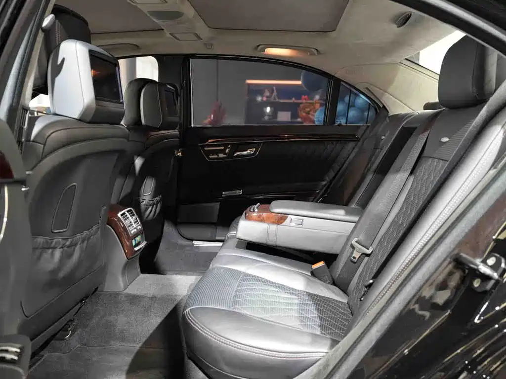 Mercedes-Benz S-Class AMG 2012 — фото 15