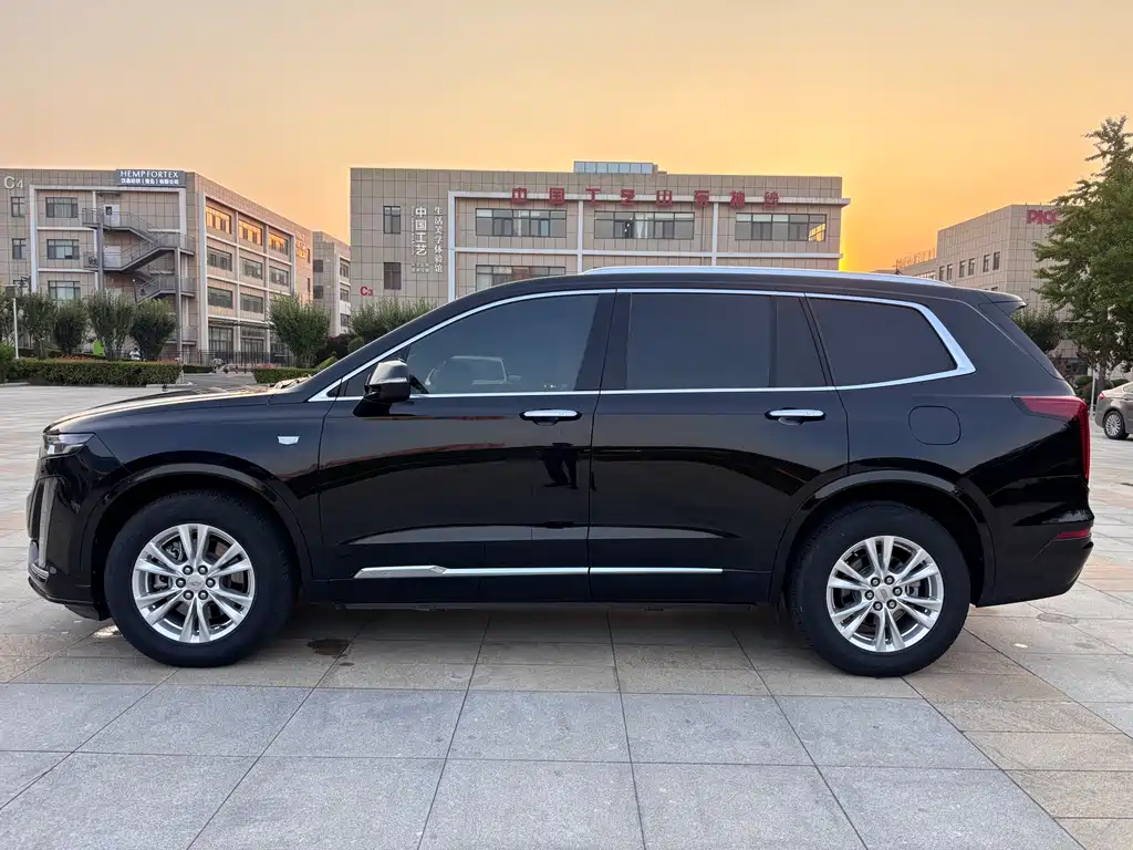 Cadillac XT6 2021