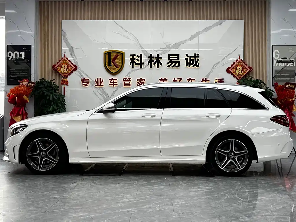 Mercedes-Benz C-Class 2022 — фото 7
