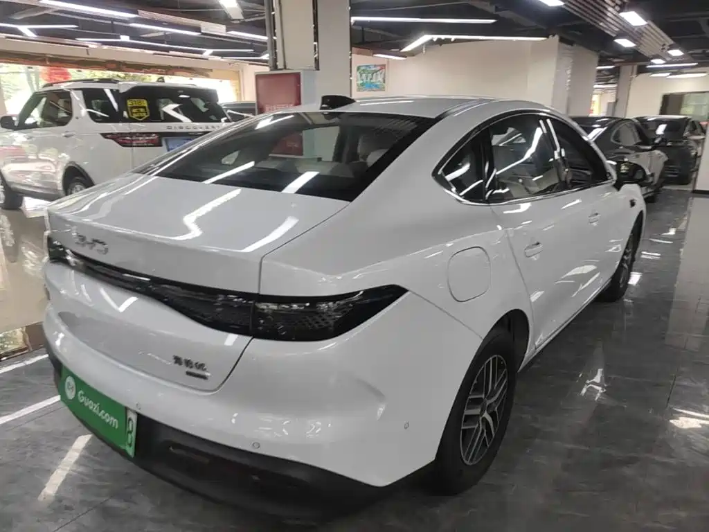 BYD Seal 05 DM-i 2025 — фото 7