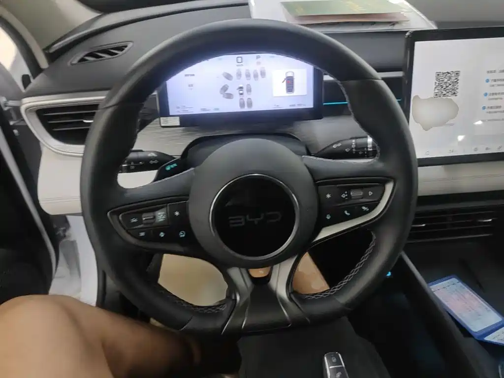 BYD Seal 05 DM-i 2025 — фото 11