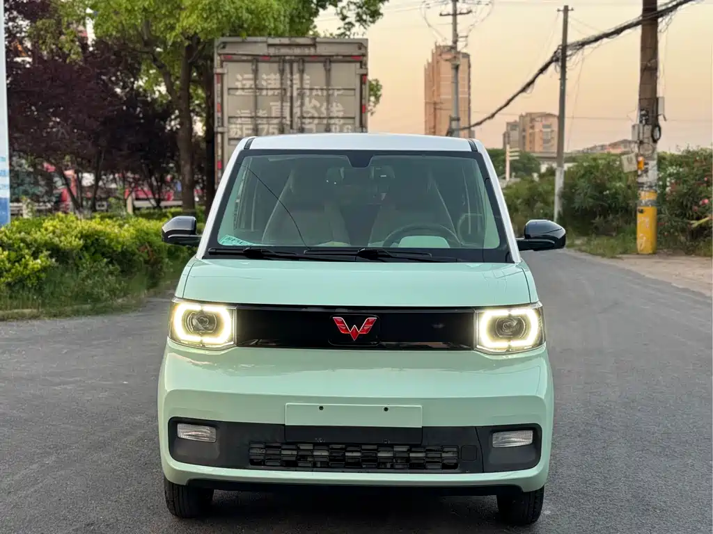 Wuling MINIEV 2021 — фото 2