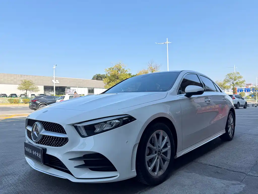 Mercedes-Benz A-Class 2020 — фото 1