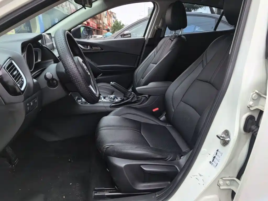 Mazda 3 Angkesela 2015 — фото 15