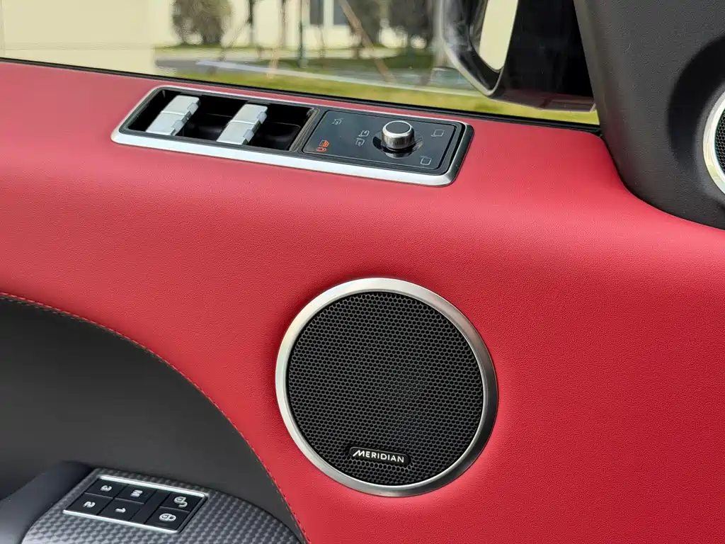 Land Rover Sport 2021 — фото 10