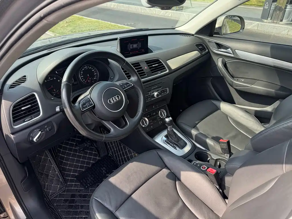Audi Q3 2014