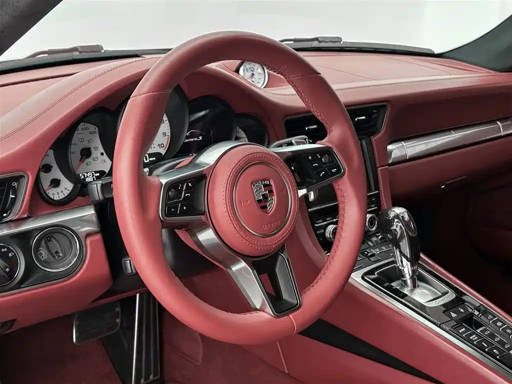 Porsche 911 2013 — фото 11