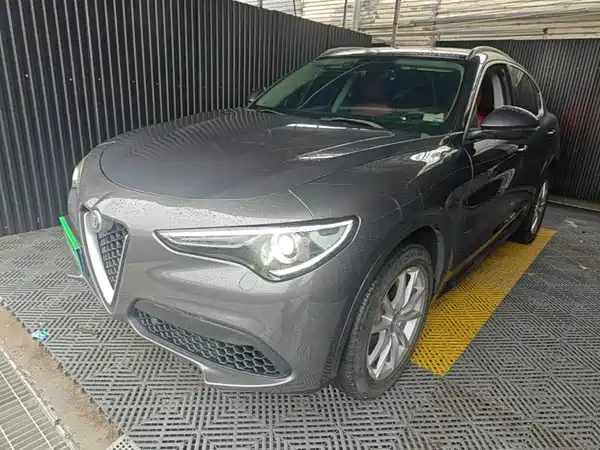 Alfa Romeo Stelvio 2019
