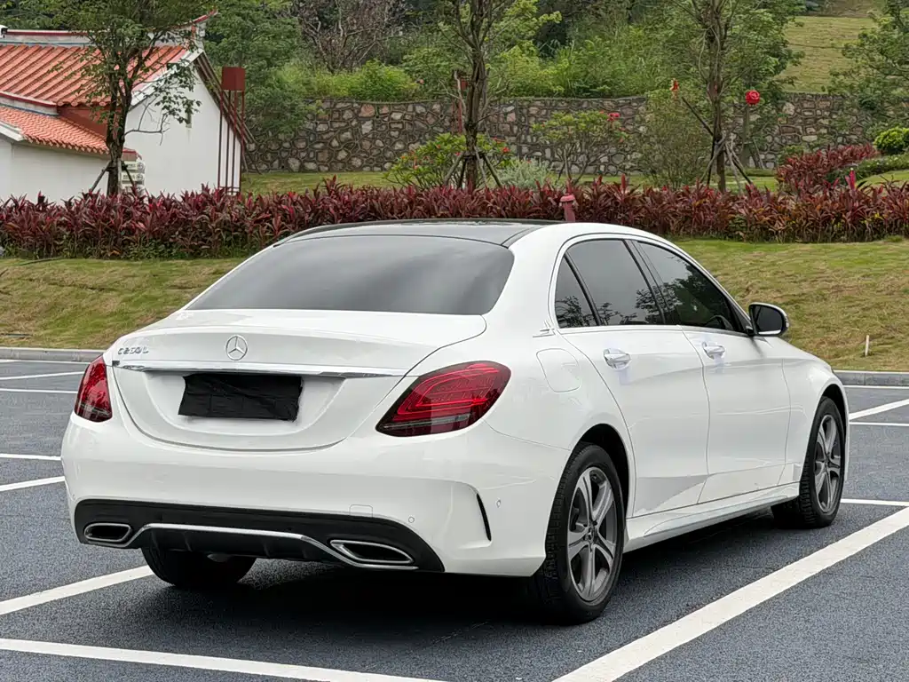 Mercedes-Benz C-Class 2021
