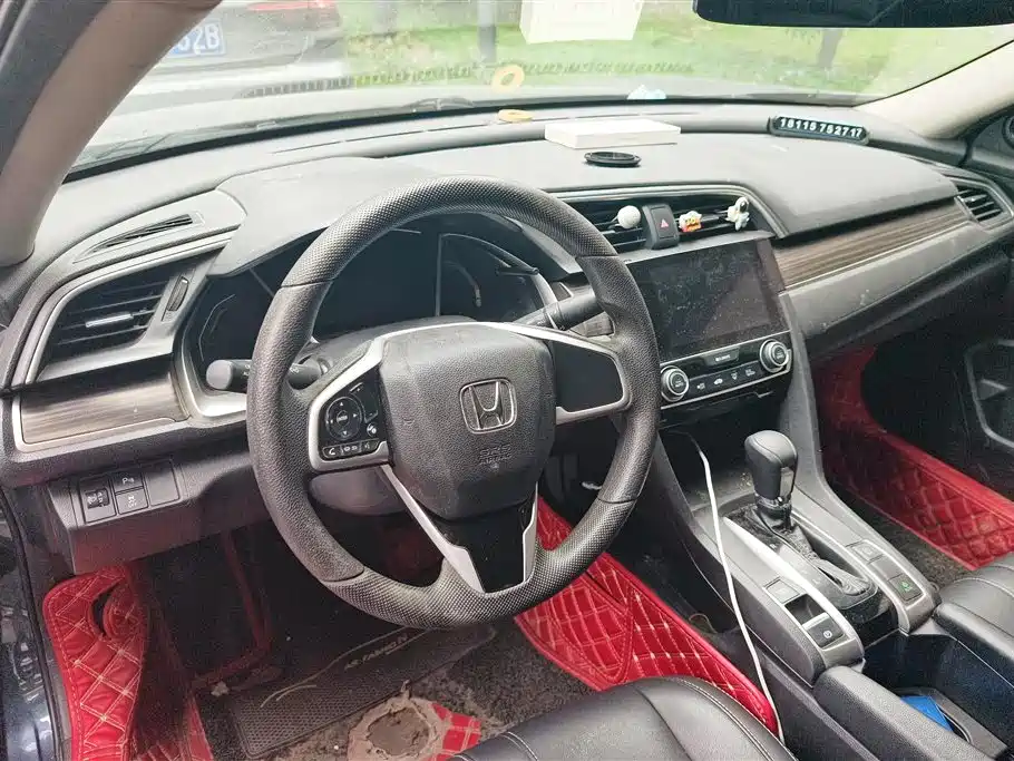 Honda Civic 2019 — фото 12