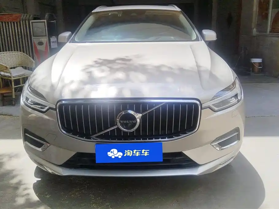 Volvo XC60 2018 — фото 2
